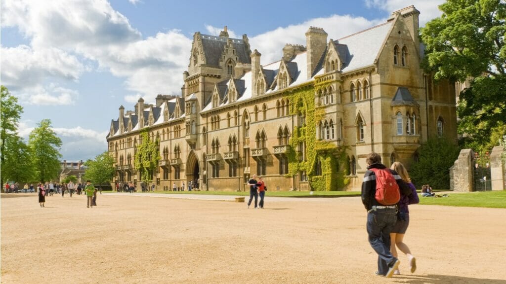 Benefits of Oxford scholarships